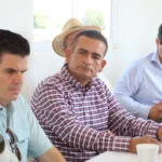 ALCALDE FORTALECE DIÁLOGO CON EL SECTOR ACUÍCOLA DE NAVOLATO PARA IMPULSAR SOLUCIONES Y DESARROLLO
