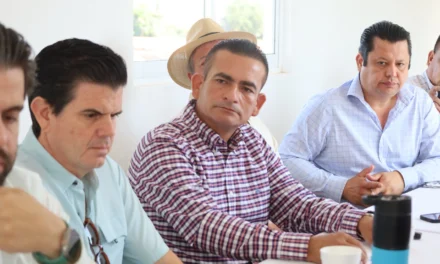 ALCALDE FORTALECE DIÁLOGO CON EL SECTOR ACUÍCOLA DE NAVOLATO PARA IMPULSAR SOLUCIONES Y DESARROLLO