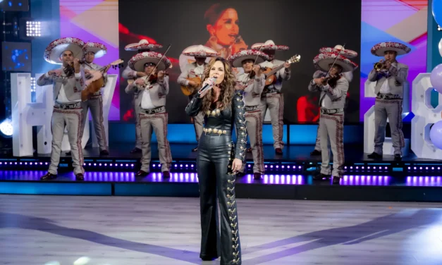HOY CELEBRA 28 AÑOS AL AIRE