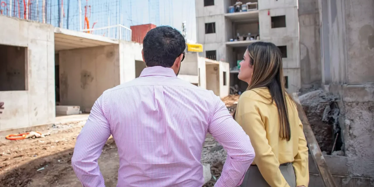 SUPERVISAN AVANCES DE VIVIENDAS DEL BIENESTAR EN HACIENDA DEL VALLE, CULIACÁN