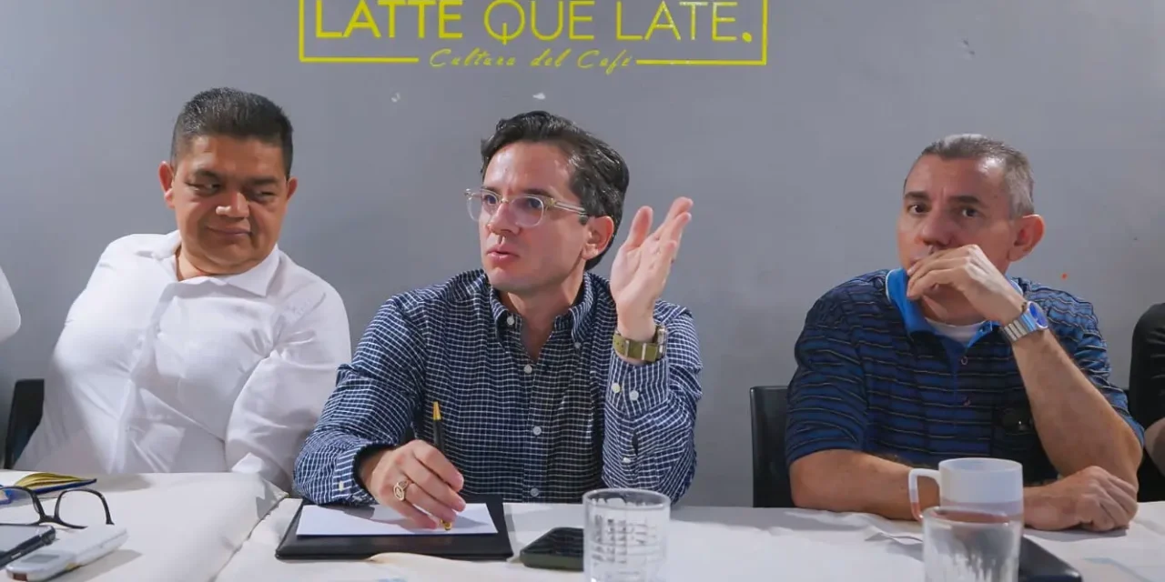 SECRETARÍA DE ECONOMÍA ESCUCHA PLANTEAMIENTOS DE EMPRESARIOS DEL CENTRO DE CULIACÁN