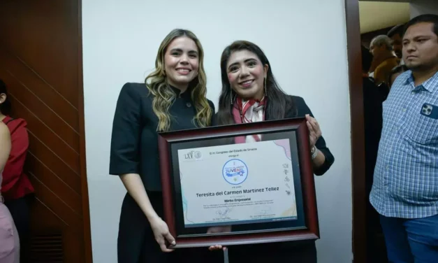 ANA MIRIAM RAMOS FELICITA A JÓVENES GALARDONADOS; “ES UN ALICIENTE PARA LAS JUVENTUDES, DE QUE SE PUEDE SALIR ADELANTE”