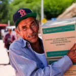 DIF SINALOA LLEVA APOYO ALIMENTARIO A PESCADORAS Y PESCADORES DE LA PRESA LUIS DONALDO COLOSIO EN CHOIX