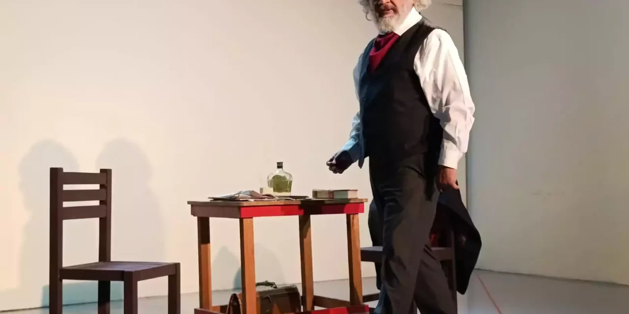 FITO ARRIAGA CONMUEVE CON UNA HUMANA Y APASIONADA INTERPRETACIÓN EN «MARX EN EL SOHO»