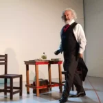 FITO ARRIAGA CONMUEVE CON UNA HUMANA Y APASIONADA INTERPRETACIÓN EN «MARX EN EL SOHO»