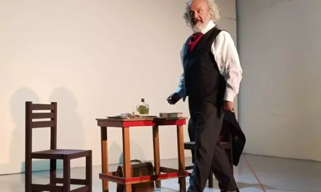 FITO ARRIAGA CONMUEVE CON UNA HUMANA Y APASIONADA INTERPRETACIÓN EN «MARX EN EL SOHO»