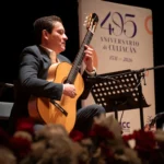 FRANCISCO BIBRIESCA Y LA ORQUESTA SINFÓNICA JUVENIL DEL COBAES LLEVAN LA GUITARRA Y LA MÚSICA CLÁSICA AL MIA