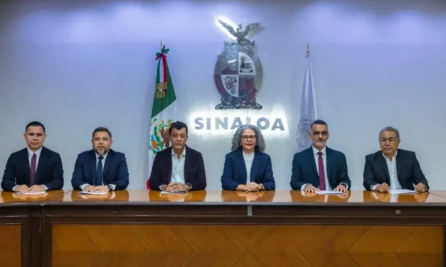 LA GOBERNADORA DE SINALOA GRACIELA DOMÍNGUEZ TOMA PROTESTA A LOS NUEVOS INTEGRANTES DEL GABINETE ESTATAL