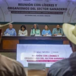 GOBERNADORA GRACIELA DOMÍNGUEZ Y SECRETARIA DE AGRICULTURA COLUMBA LÓPEZ ABREN DIÁLOGO CON EL SECTOR GANADERO SINALOENSE