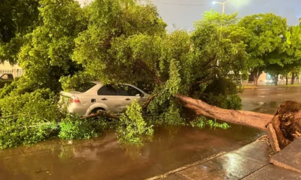 ELEMENTOS DE LA PEP SE DESPLEGARON Y BRINDARON DIVERSOS APOYOS, TRAS LAS LLUVIAS EN CULIACÁN