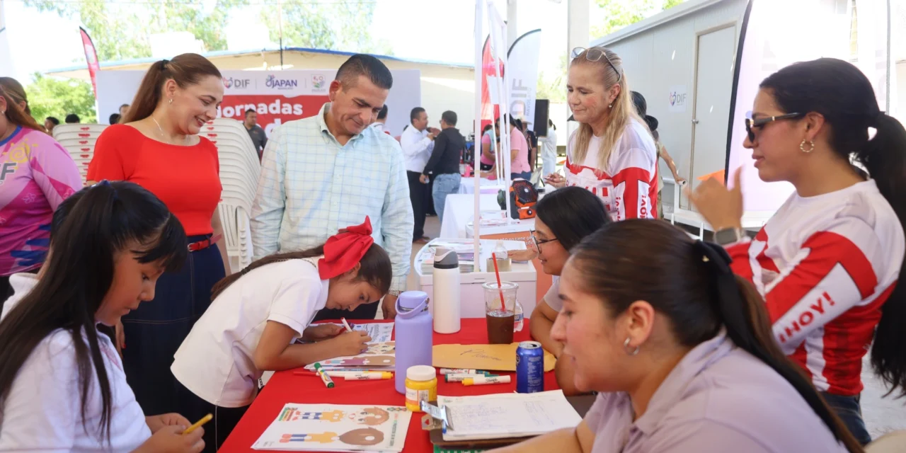 EL DR. JORGE BOJÓRQUEZ LLEVA EL AYUNTAMIENTO A LA BANDERA, SINDICATURA DE BACHIMETO Y COMPROMETE REHABILITACIÓN DE TECHUMBRE ESCOLAR
