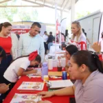 EL DR. JORGE BOJÓRQUEZ LLEVA EL AYUNTAMIENTO A LA BANDERA, SINDICATURA DE BACHIMETO Y COMPROMETE REHABILITACIÓN DE TECHUMBRE ESCOLAR
