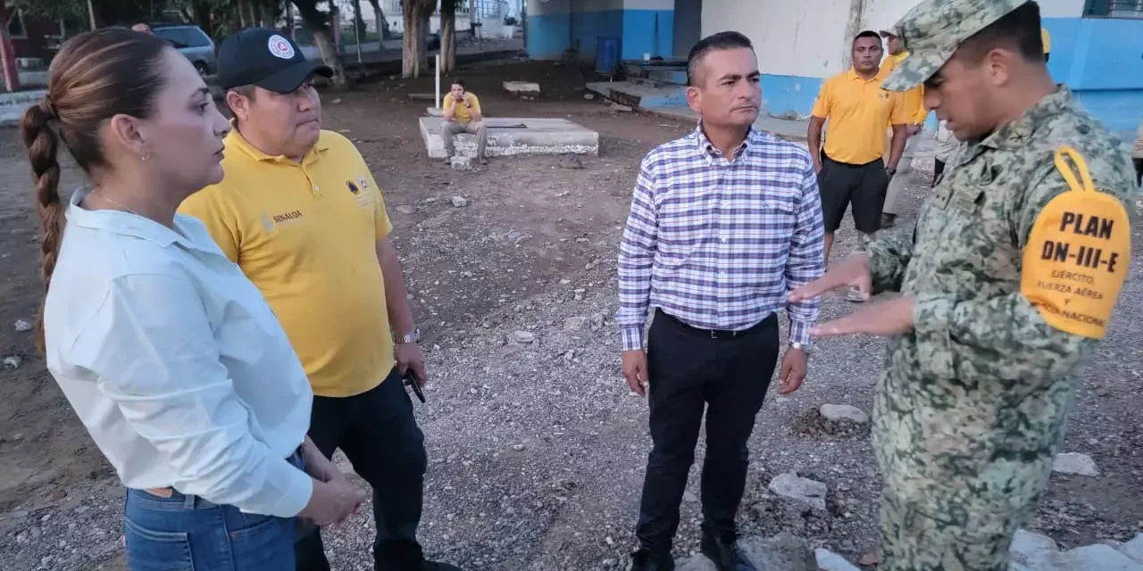 DR. JORGE BOJÓRQUEZ SE MANTIENE EN TERRITORIO Y AL FRENTE DE LA ATENCIÓN A FAMILIAS AFECTADAS POR LAS INUNDACIONES EN NAVOLATO