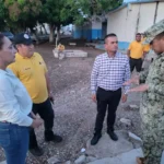 DR. JORGE BOJÓRQUEZ SE MANTIENE EN TERRITORIO Y AL FRENTE DE LA ATENCIÓN A FAMILIAS AFECTADAS POR LAS INUNDACIONES EN NAVOLATO