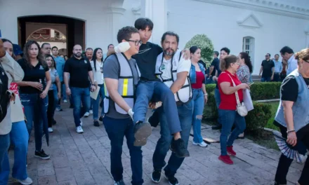 EVACUAN A 2 MIL 284 PERSONAS DEL AYUNTAMIENTO Y OFICINAS DEL DIF CULIACÁN Y SUS CINCO UNIDADES COMO PARTE DEL SIMULACRO