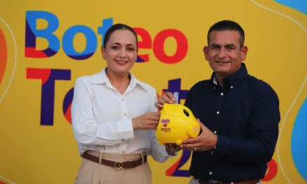 DRA. MARIELA BERUMEN, PRESIDENTA DE DIF NAVOLATO PONE EN MARCHA EL BOTEO TELETÓN 2026