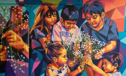 TODO FLORECE CON AMOR, EL MURAL DONDE NIÑAS Y NIÑOS SON PROTAGONISTAS