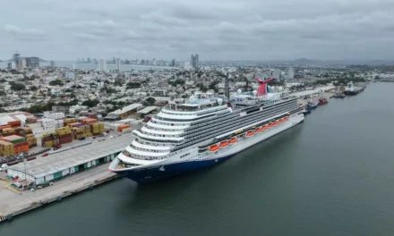 ARRIBA A MAZATLÁN EL CRUCERO «CARNIVAL PANORAMA» CON MÁS DE 4,100 VISITANTES