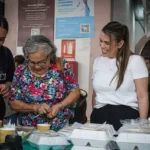 ANA MIRIAM RAMOS VISITA A FAMILIARES DE PACIENTES HOSPITALIZADOS EN EL HOSPITAL CIVIL