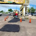 AYUNTAMIENTO MANTIENE TRABAJOS PERMANENTES DE BACHEO Y REHABILITACIÓN VIAL