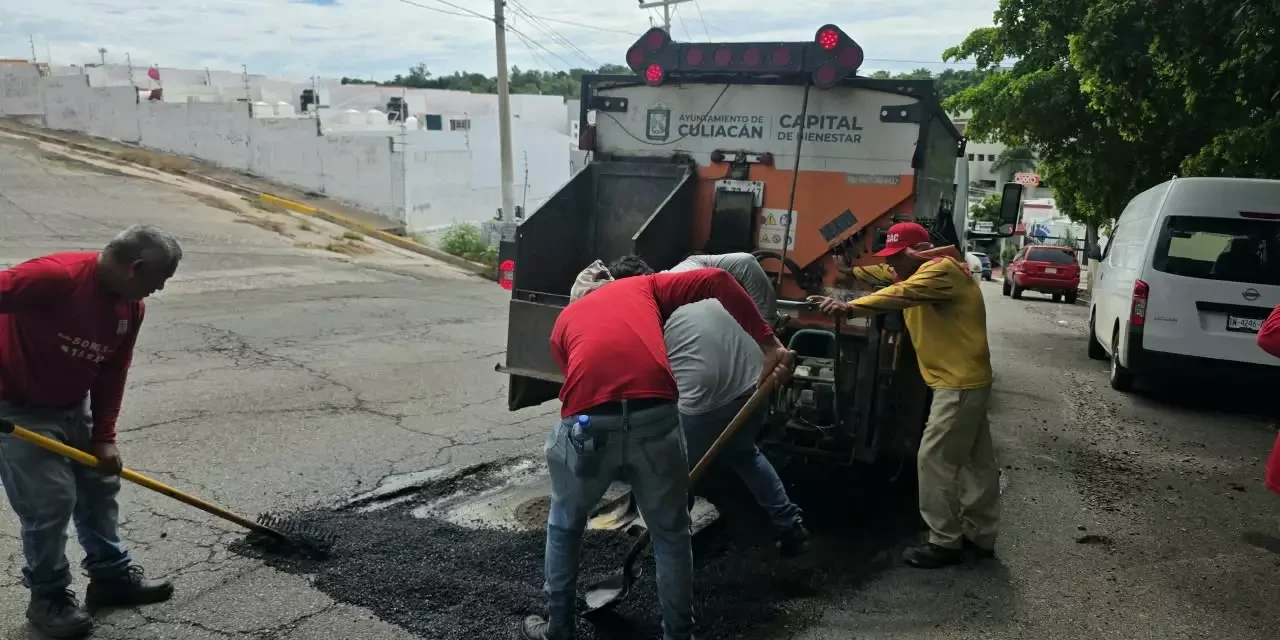 MÁS CALLES EN ATENCIÓN: AYUNTAMIENTO AVANZA CON TRABAJOS DE BACHEO