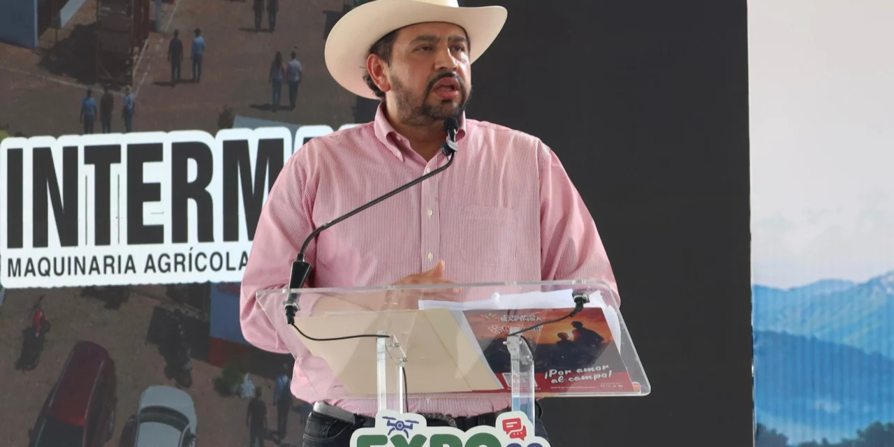 CON LA REPRESENTACIÓN DE LA GOBERNADORA GRACIELA DOMÍNGUEZ NAVA, EL SECRETARIO DE AGRICULTURA INAUGURA LA EXPO SAFINSA EN EL VALLE DEL CARRIZO