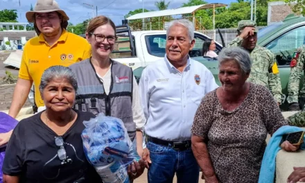 ENTREGA GOBIERNO DEL ESTADO APOYOS A 450 FAMILIAS EN EL MUNICIPIO DE ROSARIO