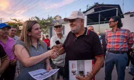 “NOS VAN A SEGUIR VIENDO EN LA CALLE”: ANA MIRIAM RAMOS AL ENTREGAR SIETE CALLES PAVIMENTADAS EN LA BUENOS AIRES