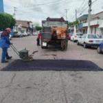 AYUNTAMIENTO ATIENDE PUNTOS AFECTADOS POR LAS LLUVIAS CON TRABAJOS DE BACHEO