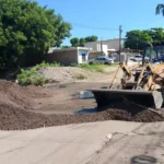 TRANSFORMA AYUNTAMIENTO DE CULIACÁN ESPACIOS CON LIMPIEZA DE CANALES, DRENES Y VIALIDADES