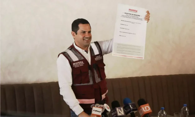 CARLOS ESCOBAR CONFIRMA REGISTRO PARA BUSCAR LA COORDINACIÓN MUNICIPAL DE MORENA EN MAZATLÁN