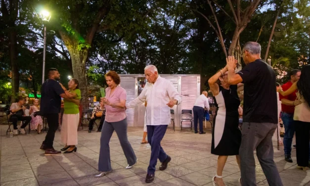CON ELEGANCIA Y RITMO, EL DANZÓN CONQUISTA A CULIACÁN