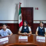 ESTUDIANTES DE LA ESCUELA NUEVA CREACIÓN VISITAN EL PALACIO MUNICIPAL CON EL PROGRAMA CONOCE TU AYUNTAMIENTO