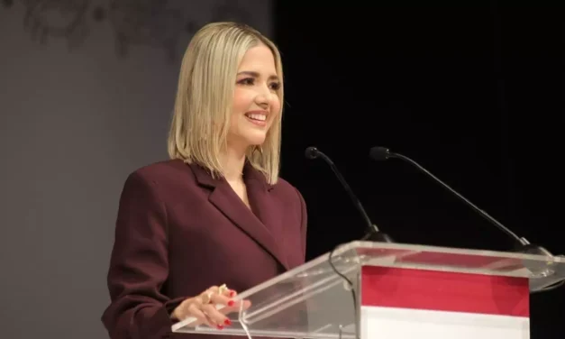 “MAZATLÁN ES PRIMERO”: ESTRELLA PALACIOS RINDE SU SEGUNDO INFORME DE GOBIERNO Y LLAMA A LA UNIDAD