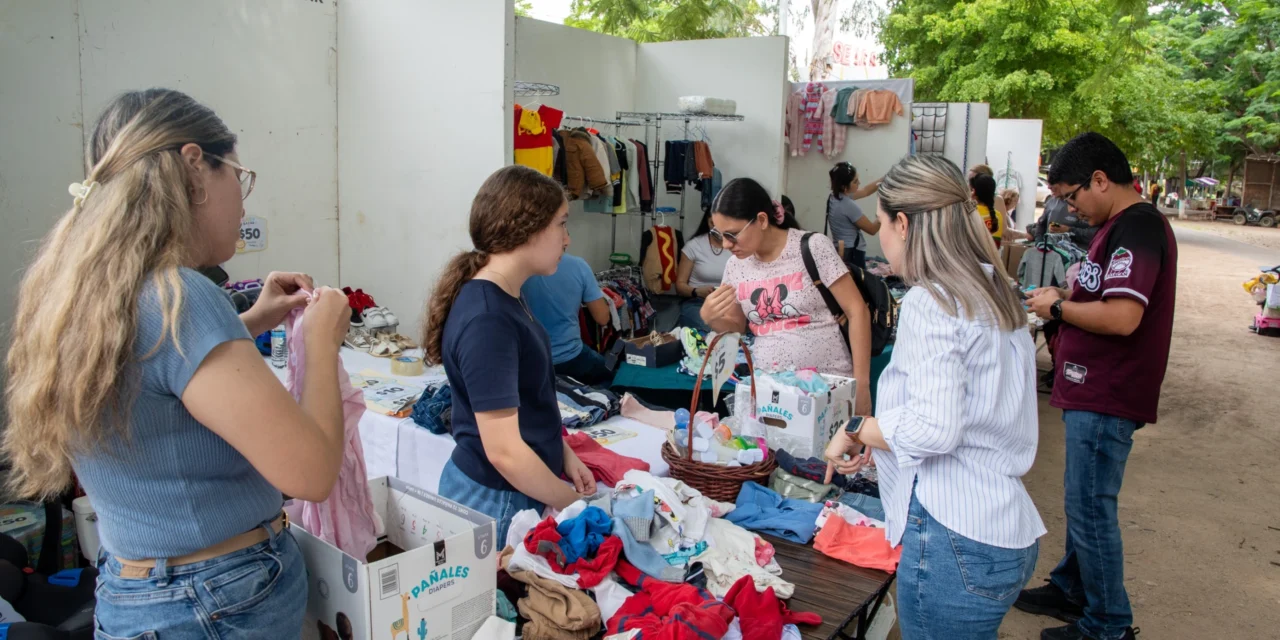 FAMILIAS RECORREN LA PRIMERA EDICIÓN DE BABY BAZAR EN PARQUE LAS RIBERAS