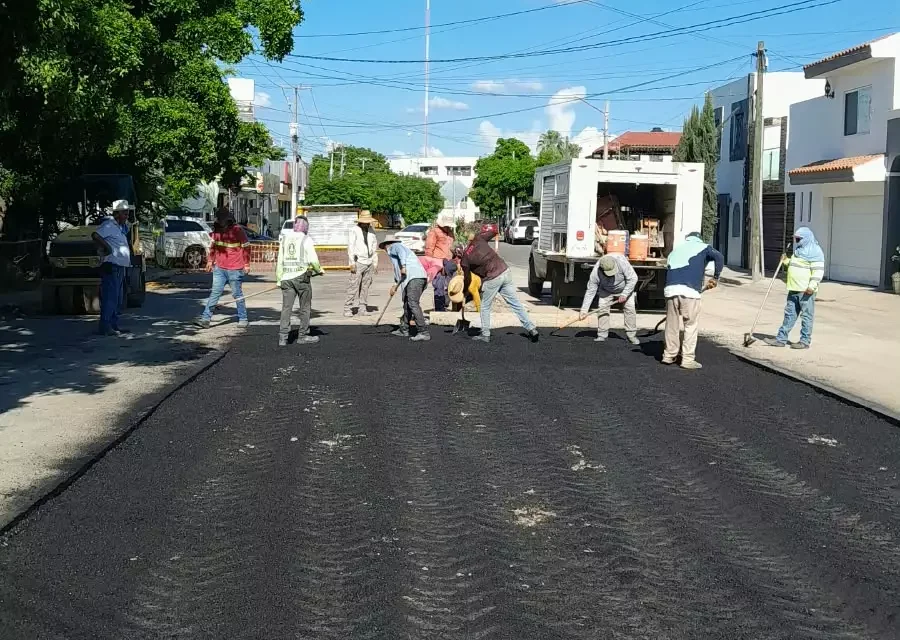 JAPAC CONCLUYE REPARACIÓN DE COLECTOR EN VILLAS DEL RÍO; ESTA TARDE SE REABRIRÁ LA VIALIDAD