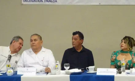 LA MEJOR DISPOSICIÓN DE LA GOBERNADORA, GRACIELA DOMÍNGUEZ DE TRABAJAR EN UNIDAD Y DE MANERA INCLUYENTE CON CONSTRUCTORES: ACOSTA BERNAL