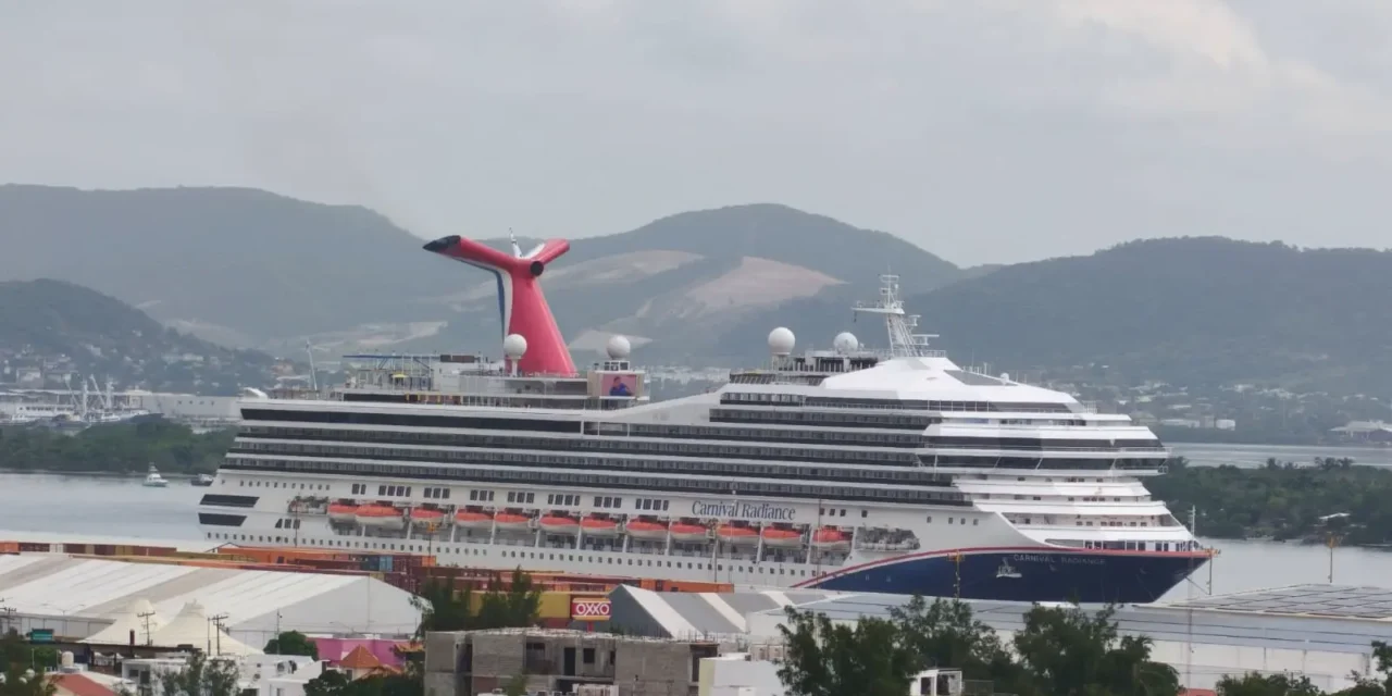 MAZATLÁN RECIBE AL CRUCERO “CARNIVAL RADIANCE”, CON MÁS DE 3 MIL PASAJEROS