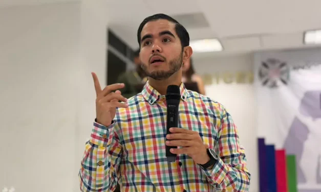 GOBIERNO DEL ESTADO CAPACITA A MÁS DE 200 JÓVENES EN LENGUA DE SEÑAS MEXICANA EN GUAMÚCHIL Y ANGOSTURA