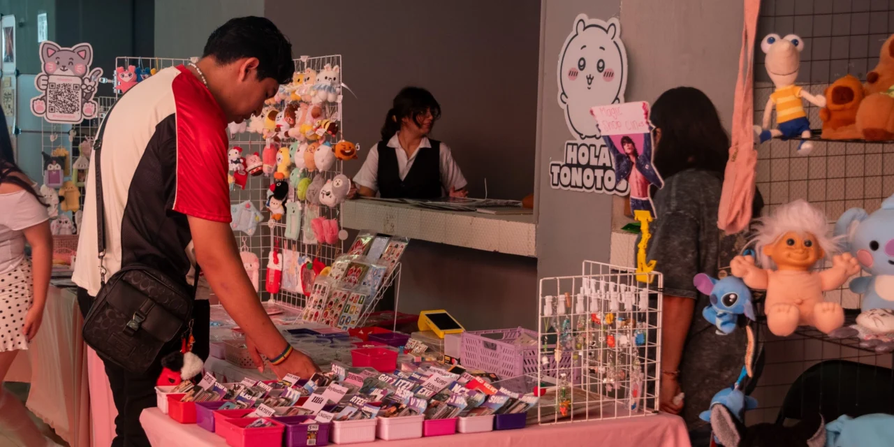 MÚSICA, BAILE Y CREATIVIDAD REÚNEN A JÓVENES EN EL KOMOREBI FEST EDICIÓN HALLOWEEN