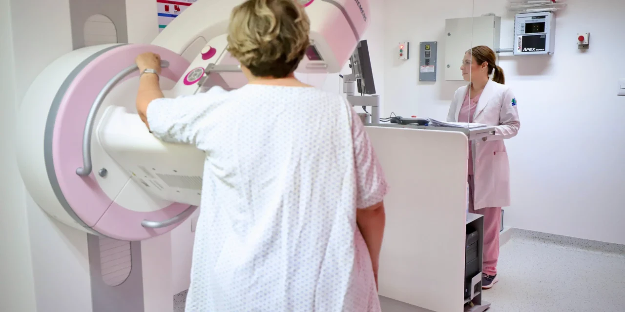 SECRETARÍA DE SALUD INVITA A LAS MUJERES A REALIZARSE ESTUDIOS PARA LA DETECCIÓN OPORTUNA DEL CÁNCER DE MAMA Y CUELLO UTERINO