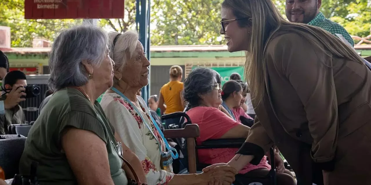“DECIRLES QUE VAMOS A SEGUIR ESTANDO CERCA DE USTEDES”: ANA MIRIAM RAMOS DURANTE LA JORNADA DE SALUD Y SERVICIOS