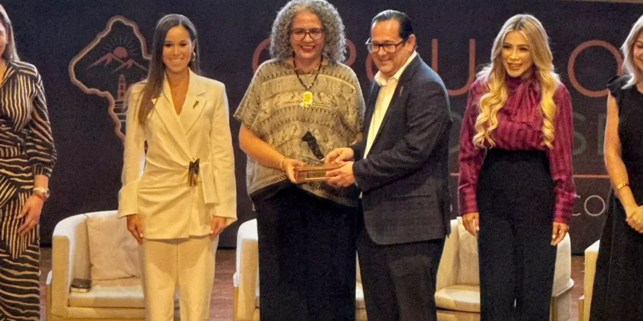 GRAN ACUARIO MAZATLÁN RECIBE EL RECONOCIMIENTO ORGULLO SINALOENSE COMO MEJOR ATRACTIVO TURÍSTICO