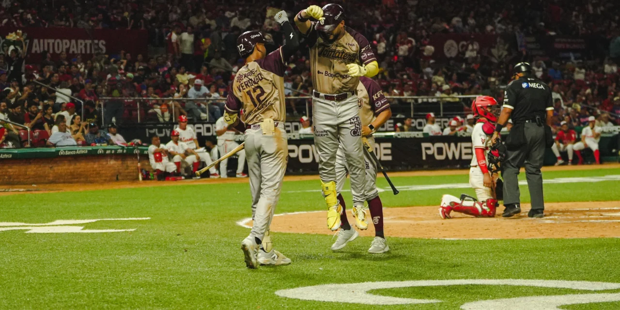 PODER GUINDA EN MAZATLÁN: TOMATEROS CONQUISTA EL JUEGO INAUGURAL Y SUMA SU PRIMERA VICTORIA