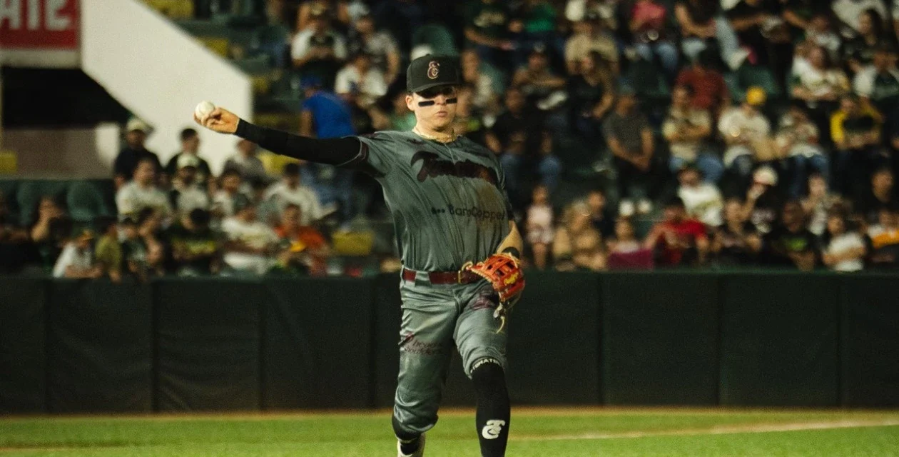 TOMATEROS REMONTA EN ENTRADAS EXTRAS Y SE LLEVA LA SERIE EN LOS MOCHIS