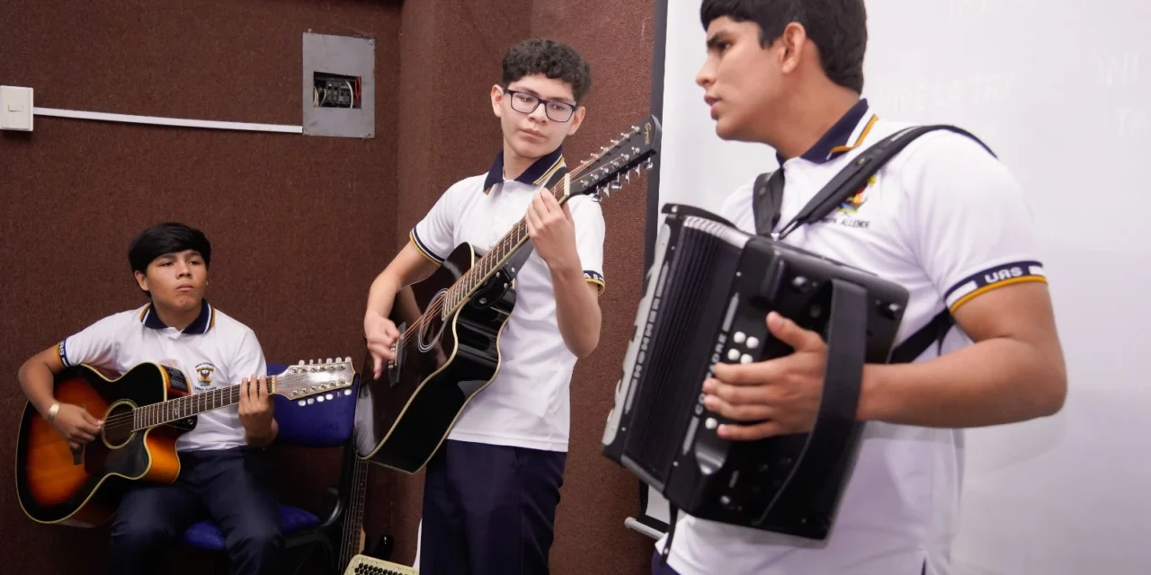 ¡DEL AULA AL ESCENARIO!